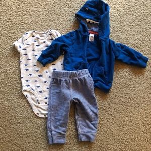 Carter’s 3-piece outfit